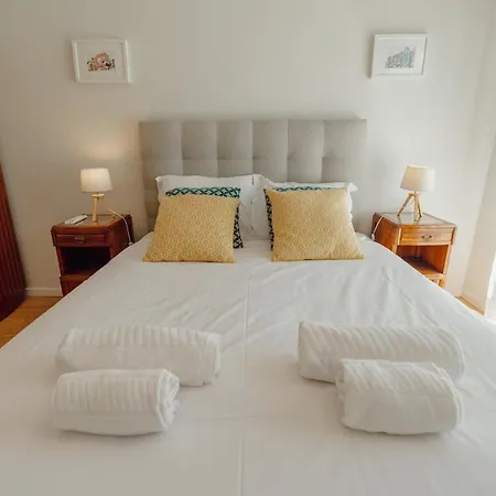 Апартаменты Downtown Design With Balcony By Vacationy