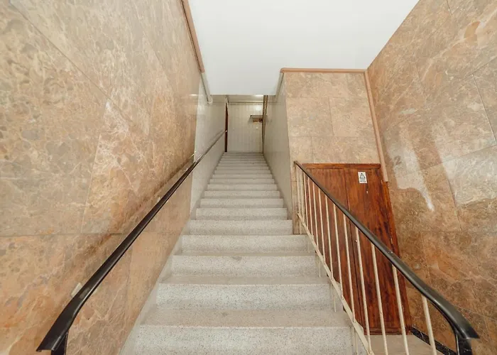 Downtown Design With Balcony By Vacationy *