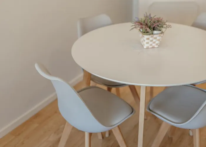 Downtown Design With Balcony By Vacationy * Порту