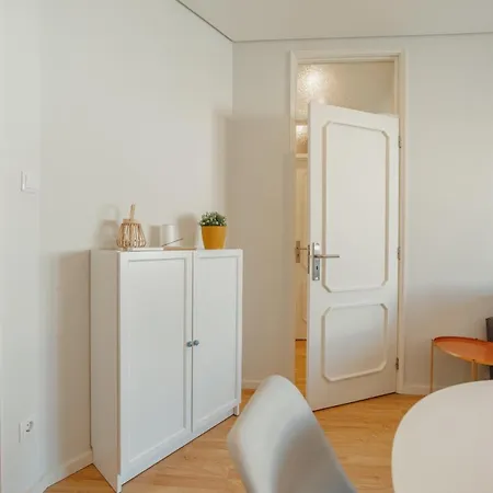 Apartamento Downtown Design With Balcony By Vacationy