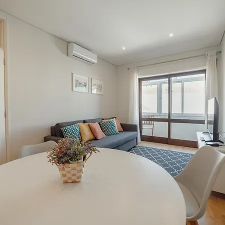 Apartamento Downtown Design With Balcony By Vacationy Porto