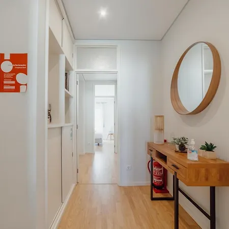 Apartment Downtown Design With Balcony By Vacationy Porto