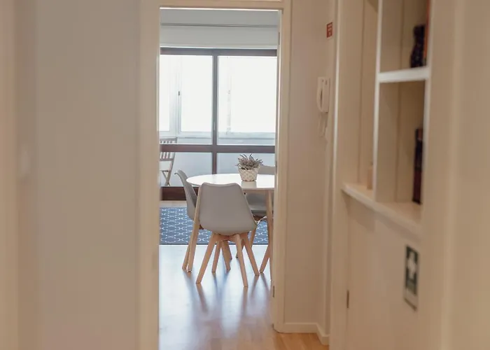 Downtown Design With Balcony By Vacationy Apartman Porto