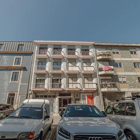 Downtown Design With Balcony By Vacationy *