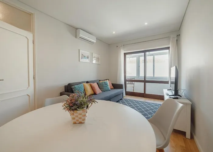 Apartment Downtown Design With Balcony By Vacationy Porto