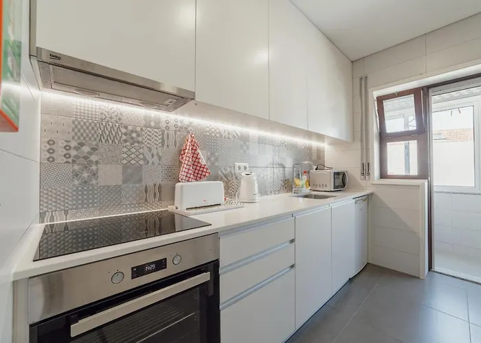 Downtown Design With Balcony By Vacationy Apartment *